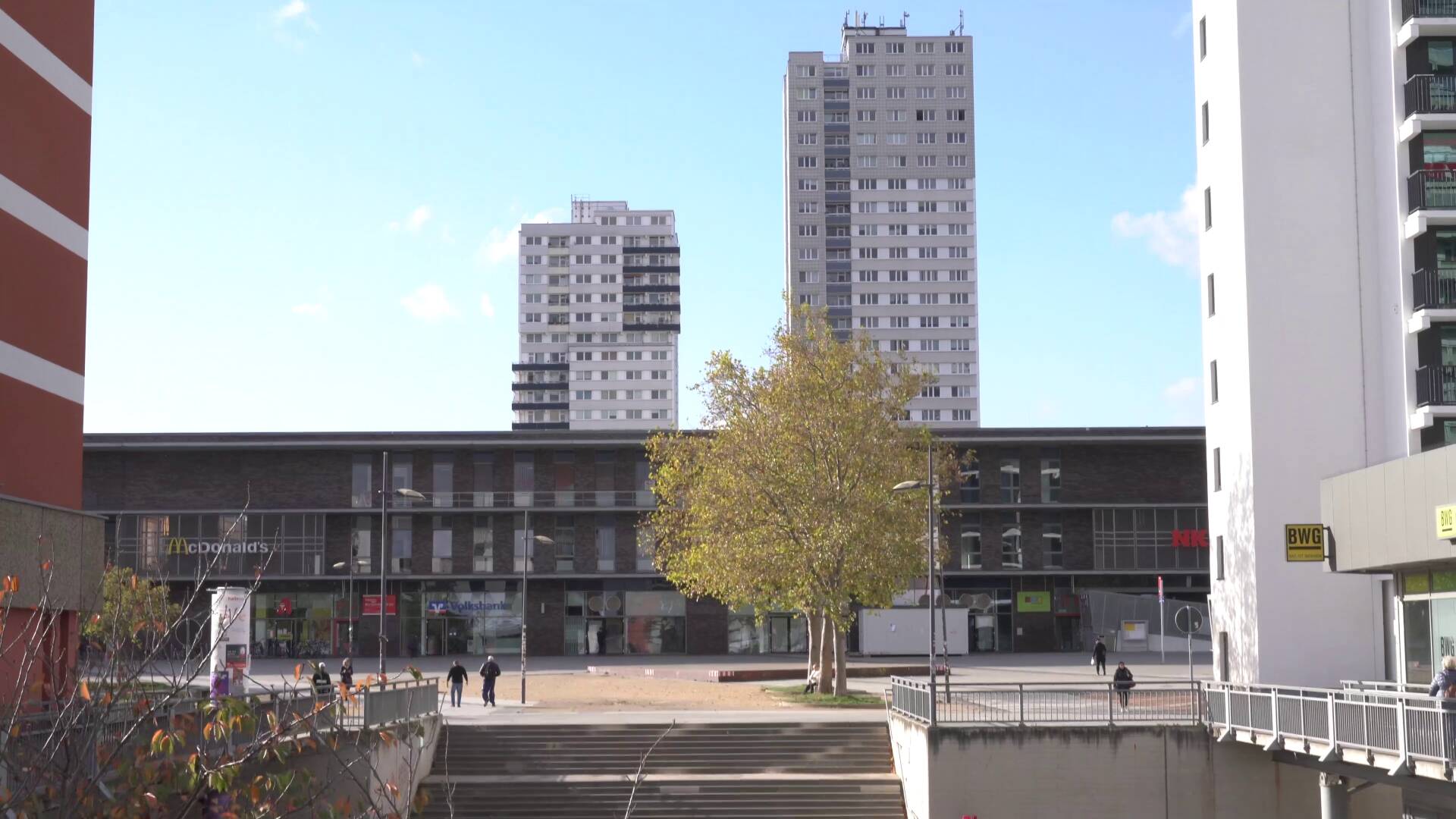 Stillbild mit einer Szene aus Halle-Neustadt
